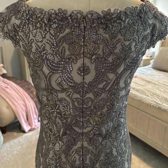 Tadashi Shoji Silver Lace Wedding Dress - Picture 5 of 8